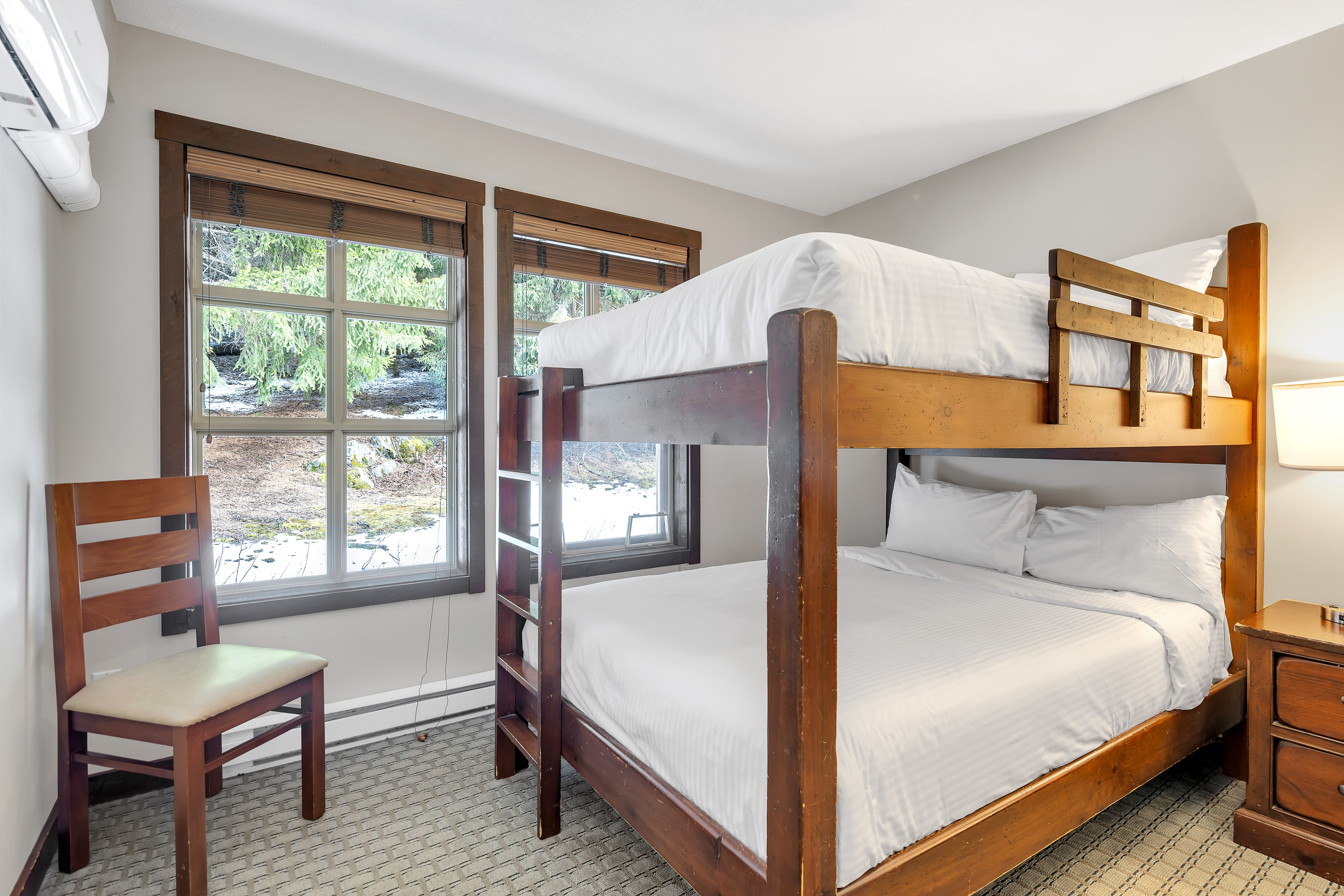 #424 – 4899 Painted Cliff Road