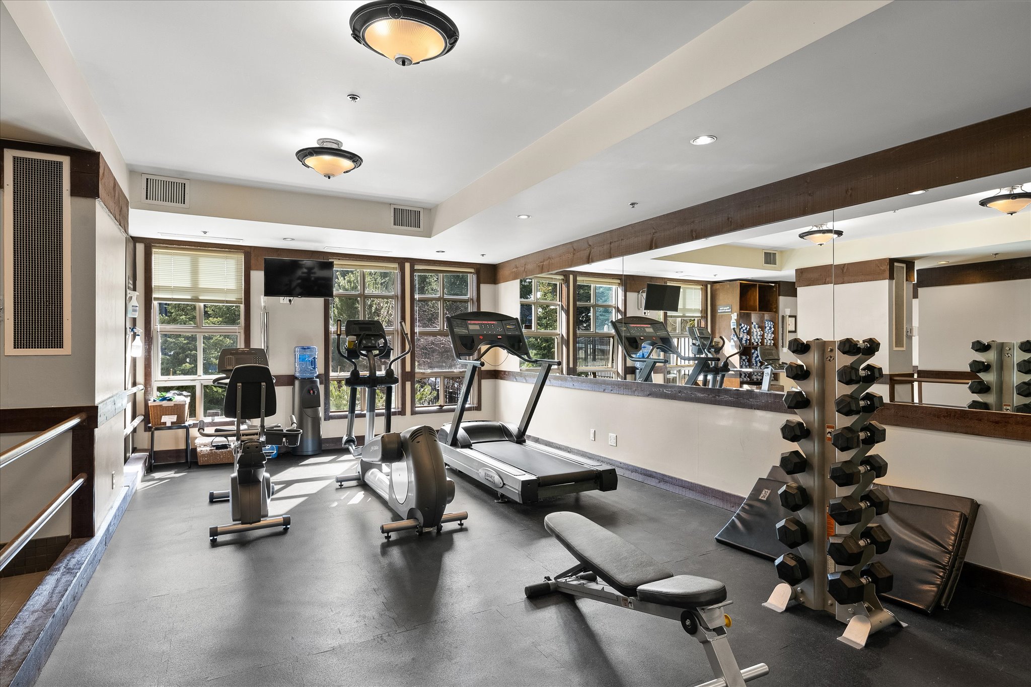 #424 – 4899 Painted Cliff Road