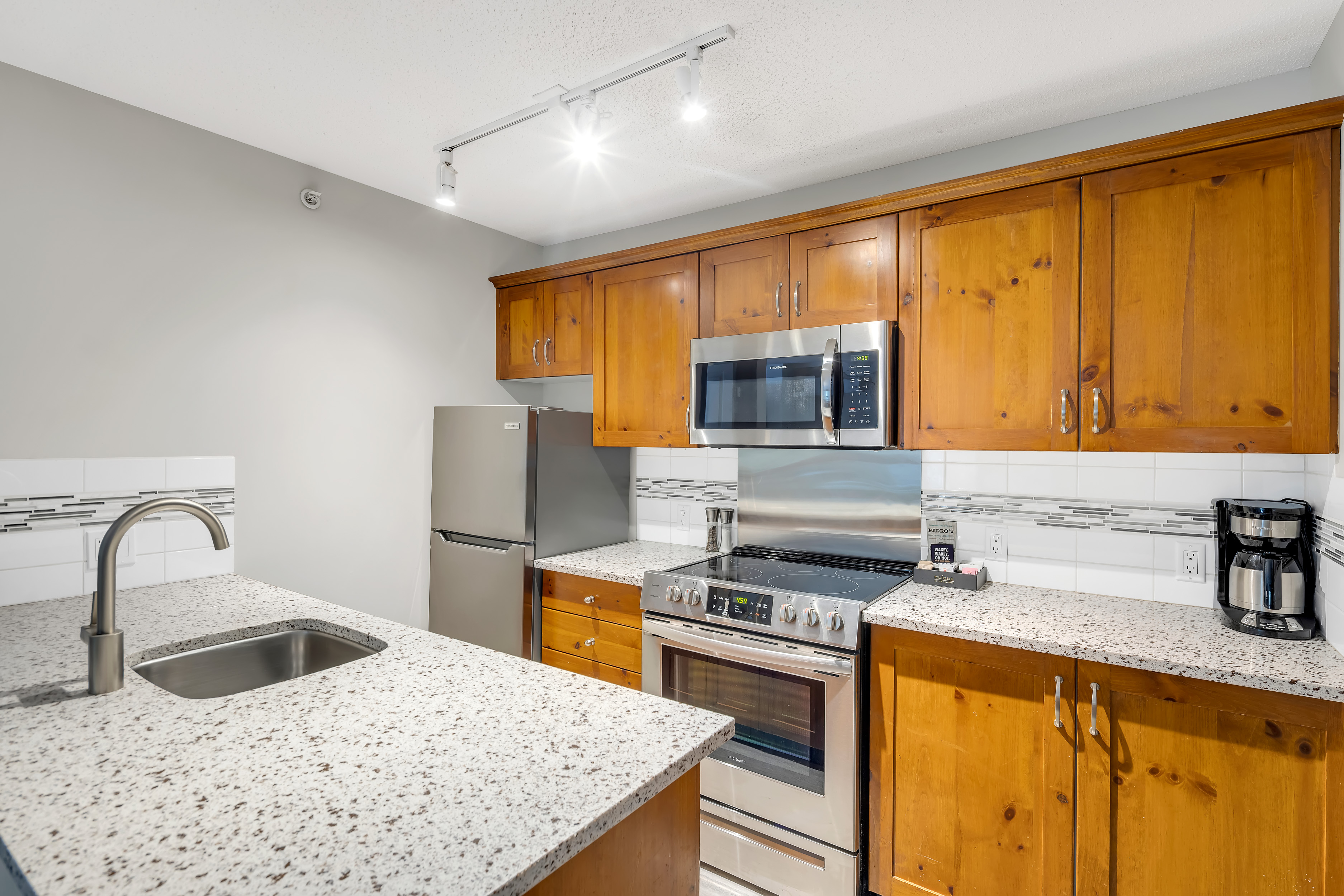 #424 – 4899 Painted Cliff Road