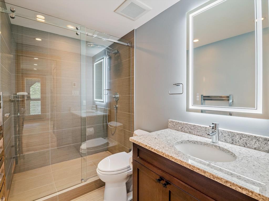 #11 – 2556 Snowridge Crescent