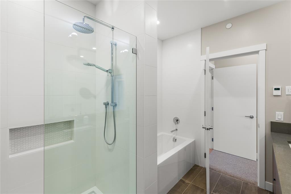 #29 – 4000 Sunstone Way