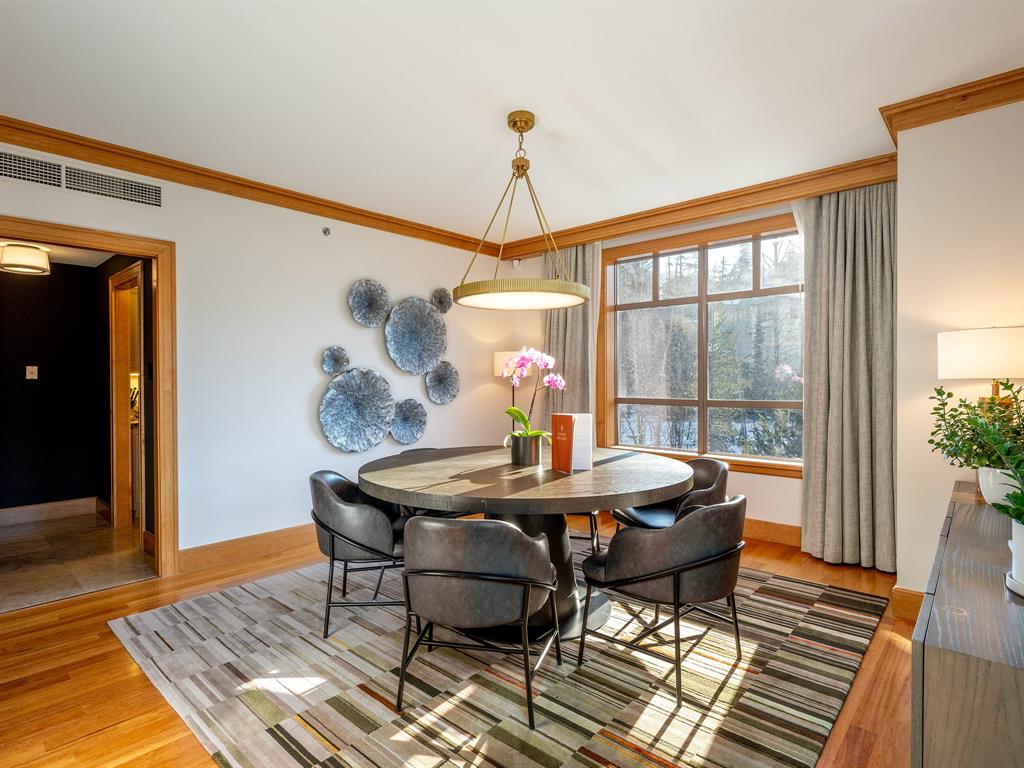 #530/532/534 – 4591 Blackcomb Way