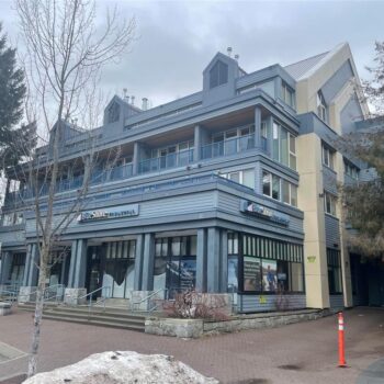 #203 – 4321 VILLAGE GATE Boulevard