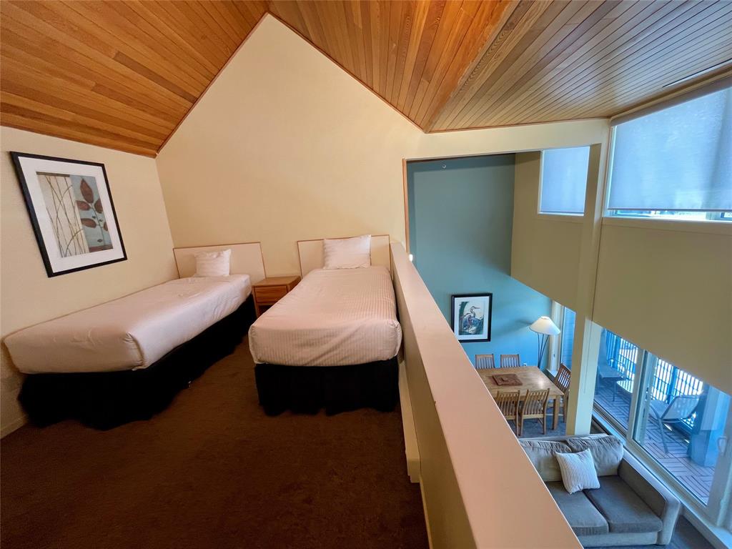 #203 – 4321 VILLAGE GATE Boulevard