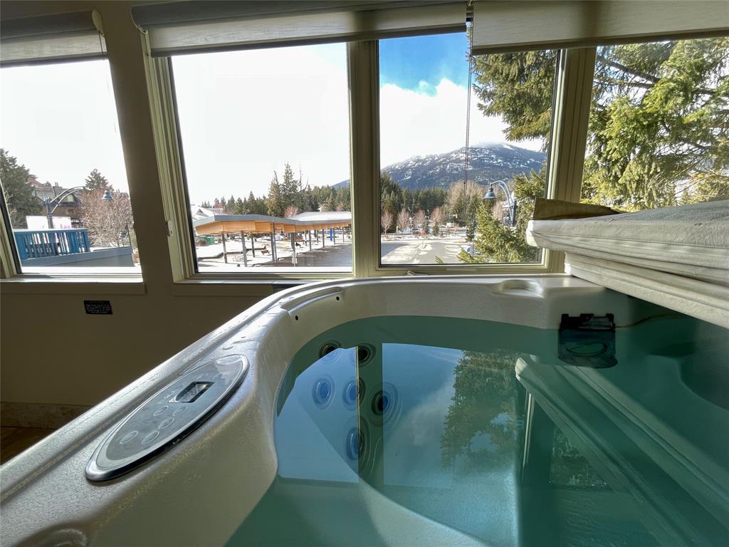 #203 – 4321 VILLAGE GATE Boulevard