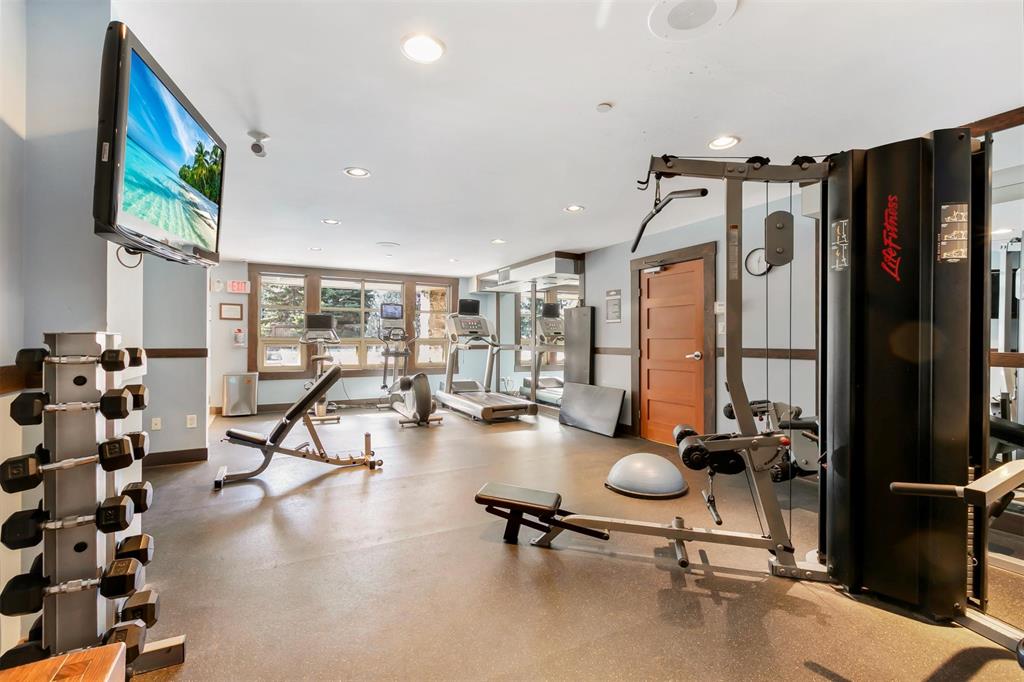 #318C – 2036 London Lane