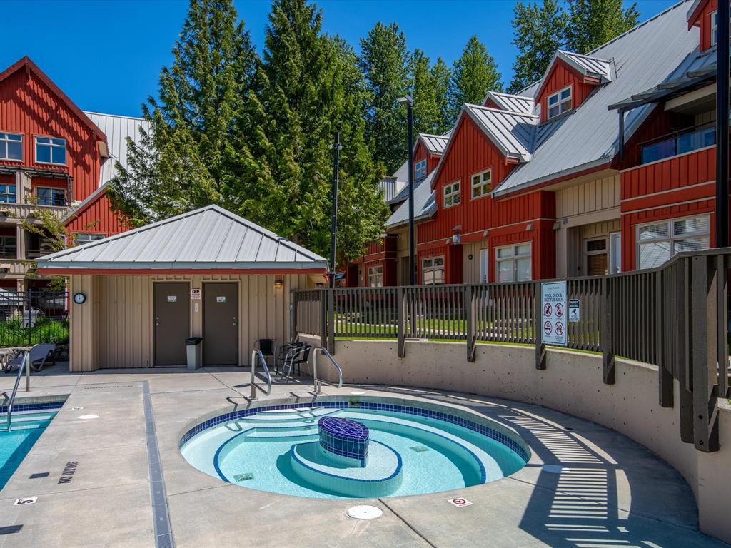 #211 – 2050 Lake Placid Road