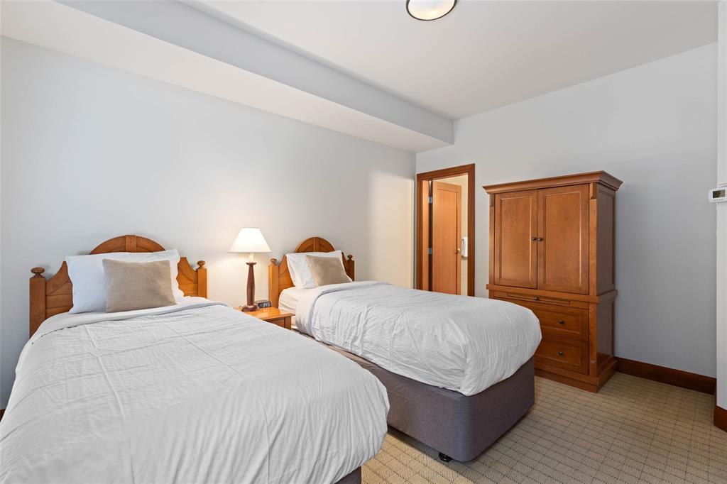 #B – 4847 Casabella Crescent