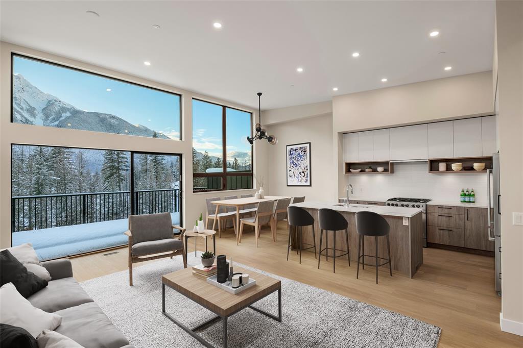 #25 – 4000 Sunstone Way