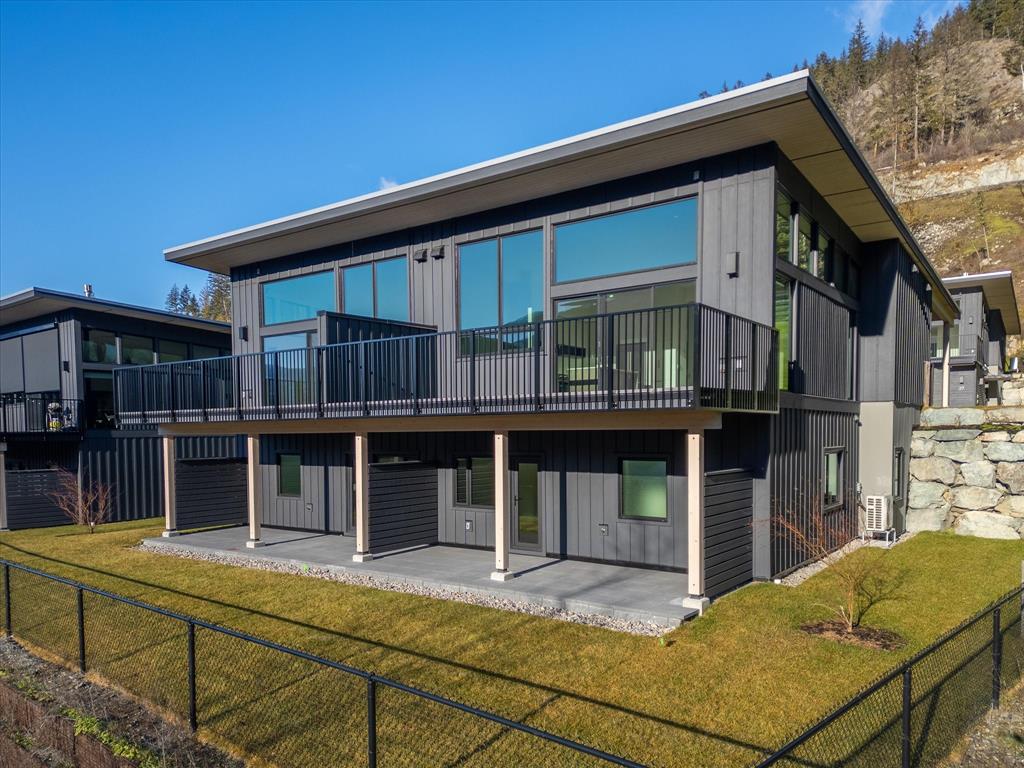 #25 – 4000 Sunstone Way