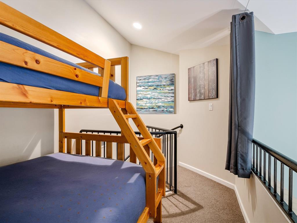 #323 – 4338 Main Street