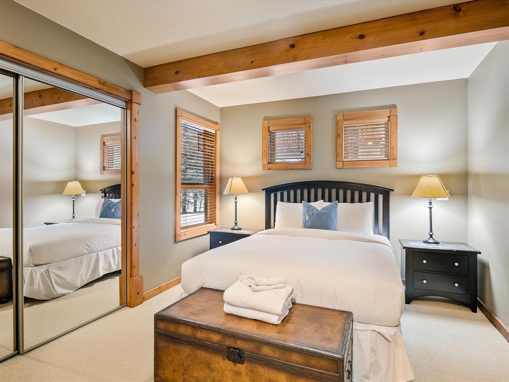 8115 Muirfield Crescent