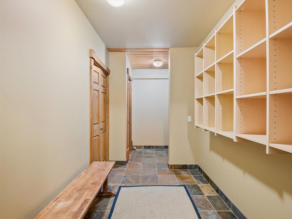 8115 Muirfield Crescent