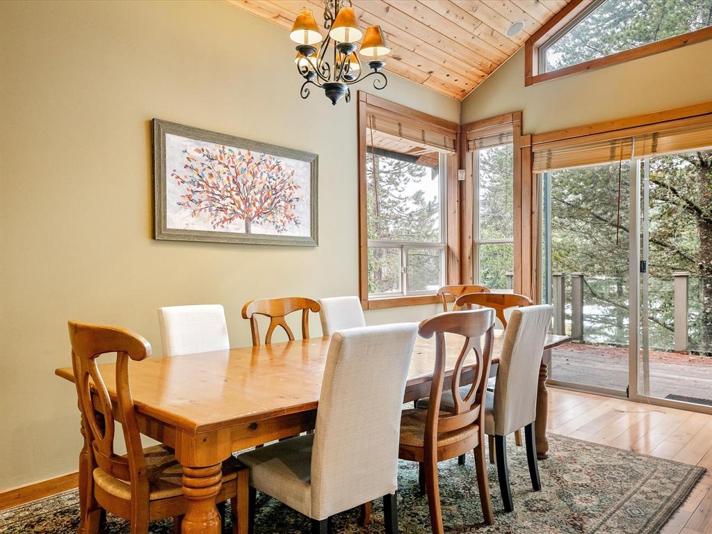 8115 Muirfield Crescent