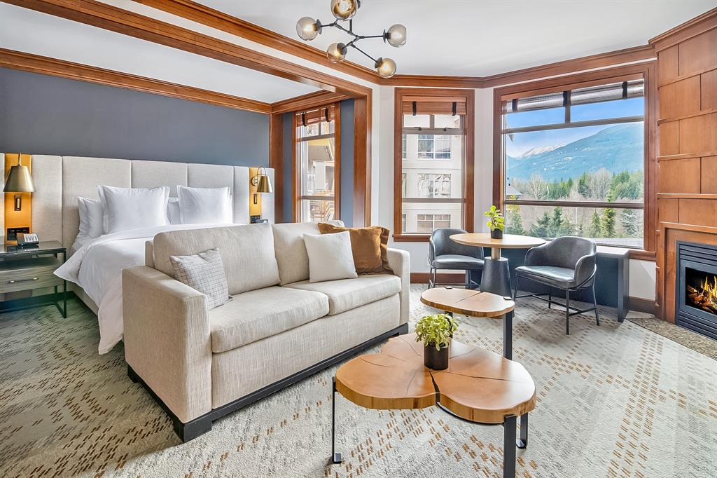 #511/512 – 4591 Blackcomb Way