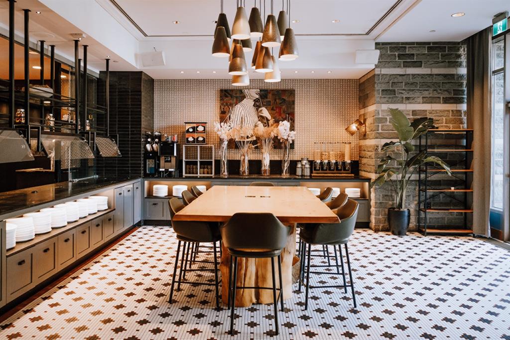 #511/512 – 4591 Blackcomb Way