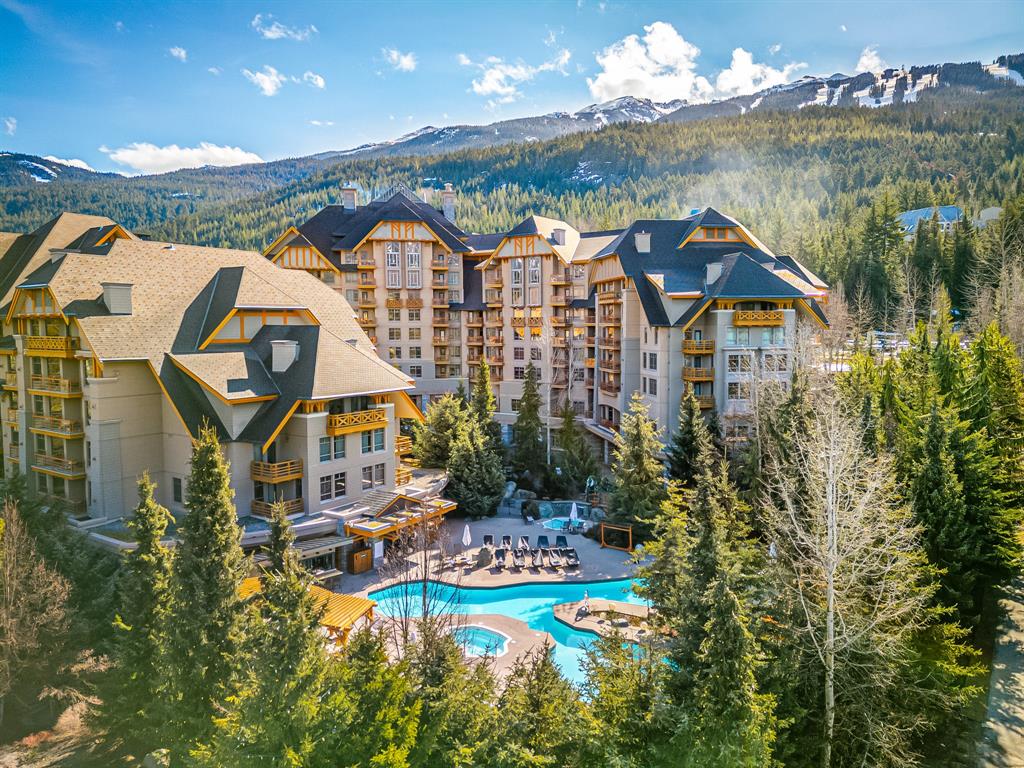 #511/512 – 4591 Blackcomb Way