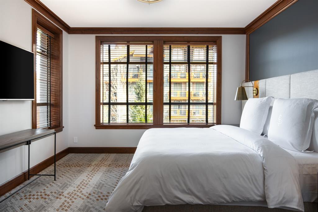 #511/512 – 4591 Blackcomb Way