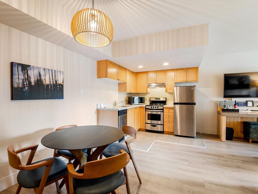 #1533 – 4308 Main Street