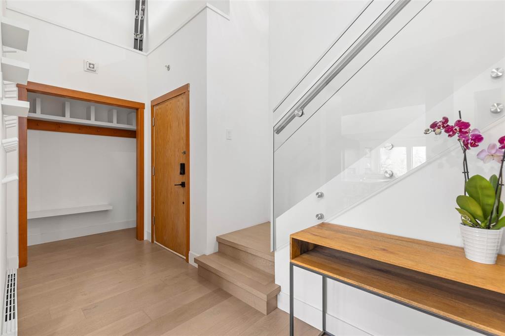 #406 – 3317 Ptarmigan Place