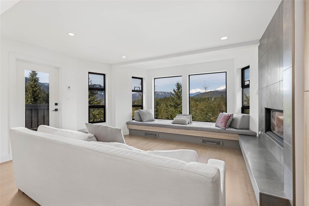 #406 – 3317 Ptarmigan Place