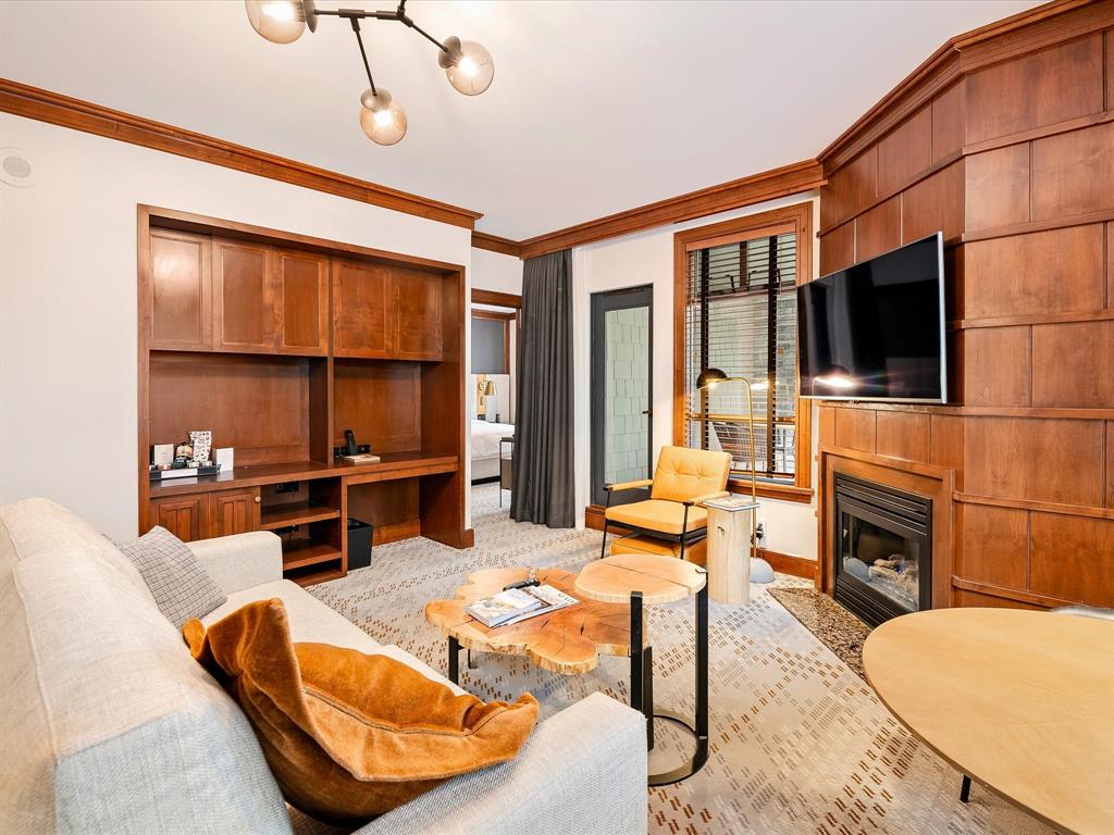 #252 – 4591 Blackcomb Way