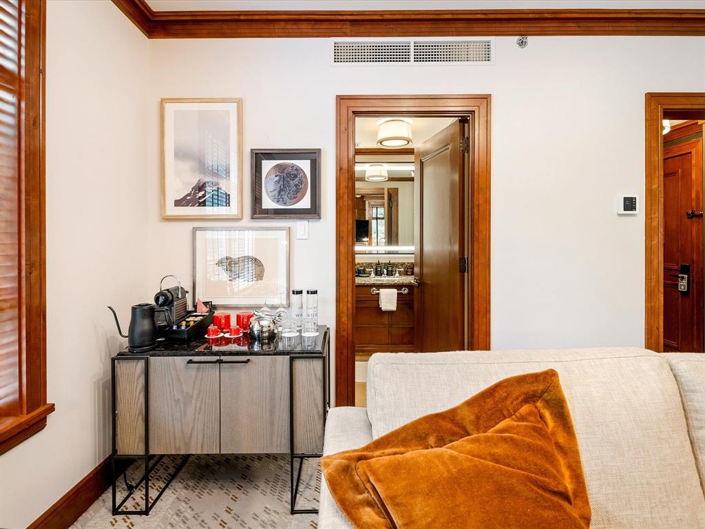 #252 – 4591 Blackcomb Way