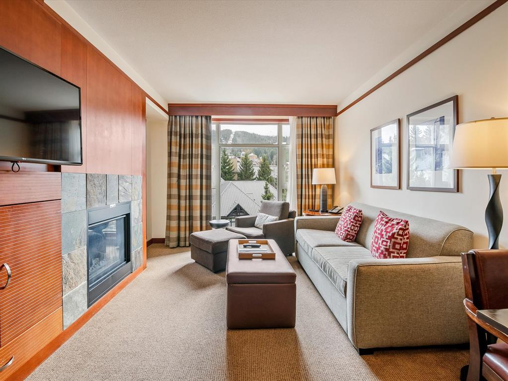 #5515 – 4299 Blackcomb Way