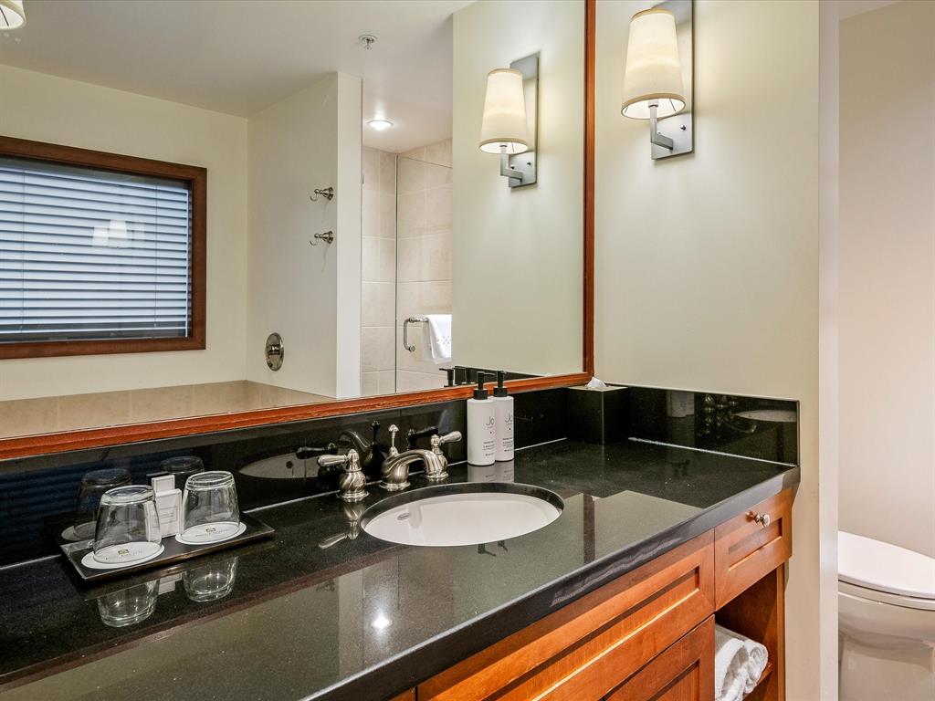 #5515 – 4299 Blackcomb Way