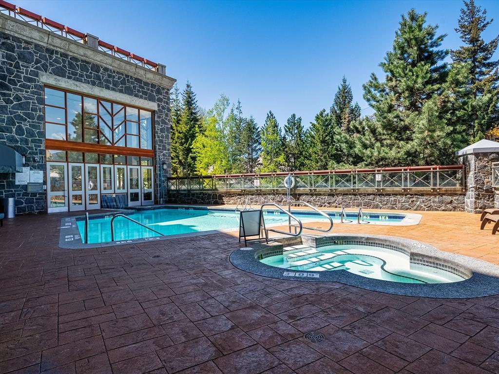 #568 – 4090 Whistler Way