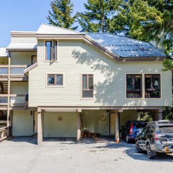 #18 – 6125 Eagle Drive