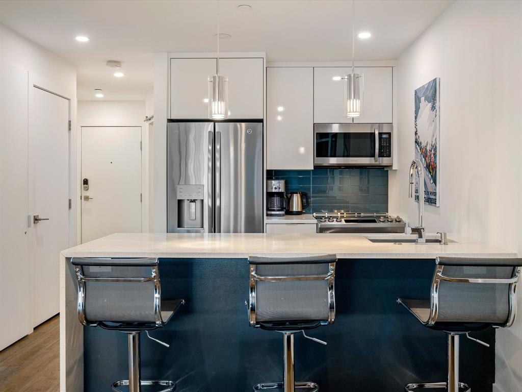 #309 – 4360 Lorimer Road