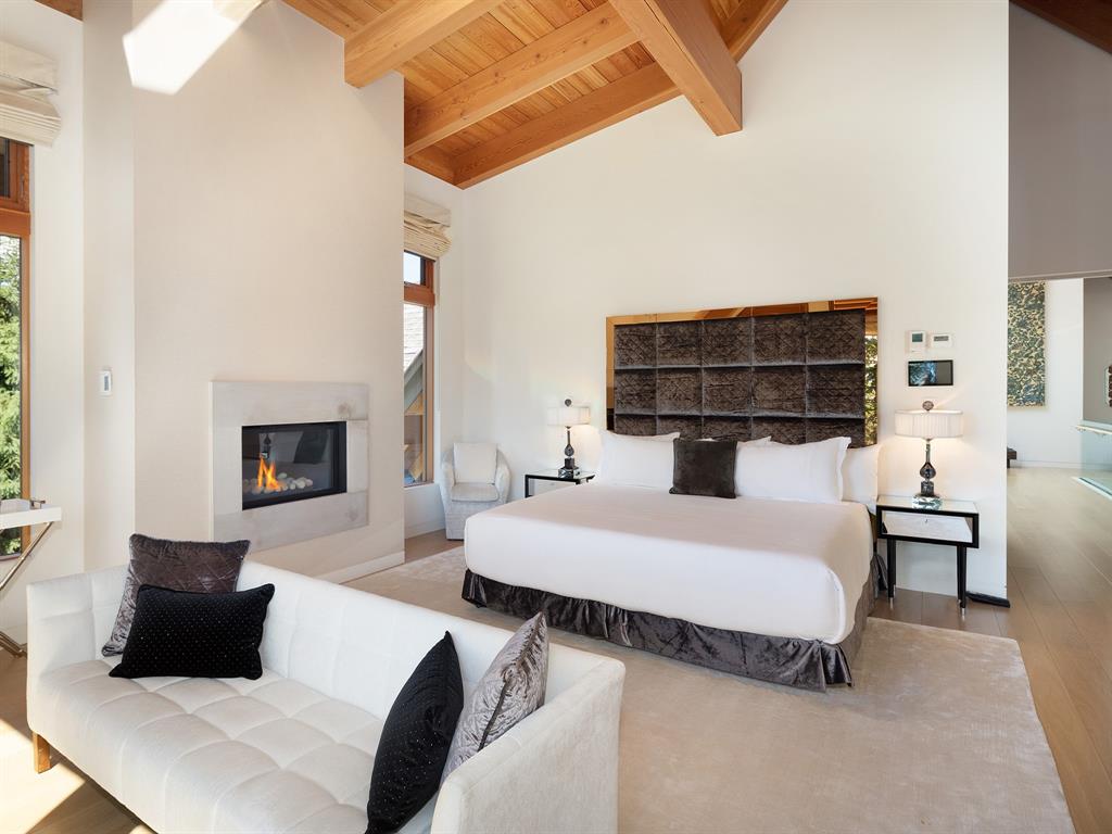 2947 High Point Drive