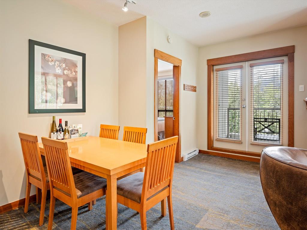 #216 – 4320 Sundial Crescent