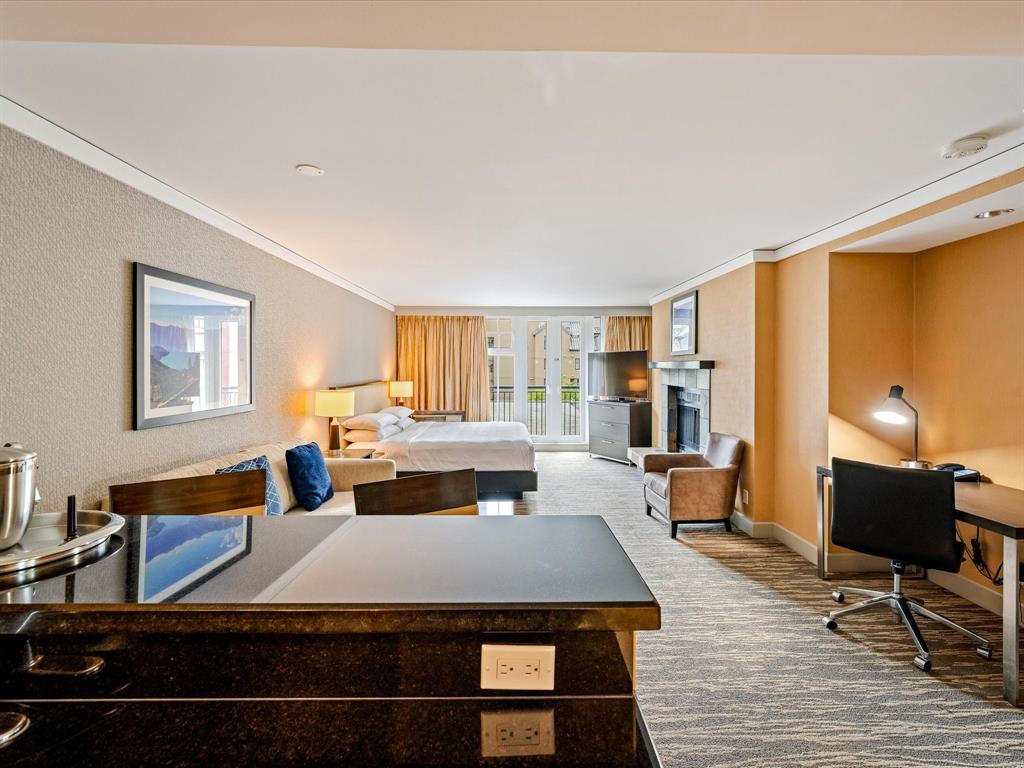 #306 – 4050 Whistler Way