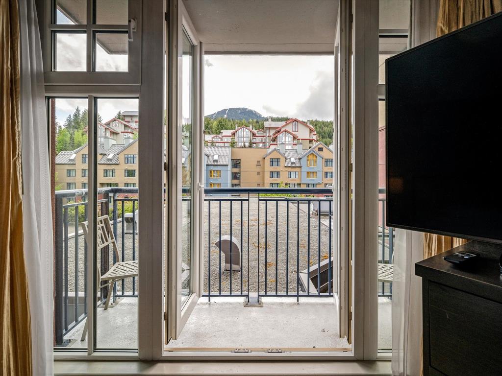 #306 – 4050 Whistler Way