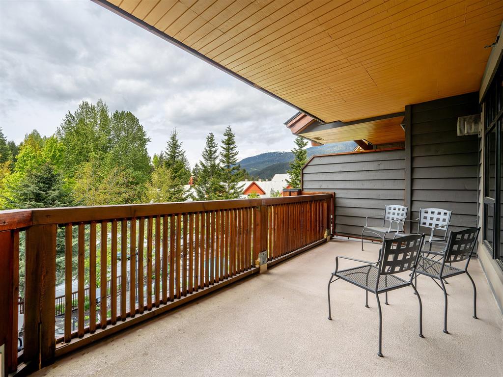 #303 – 2202 Gondola Way