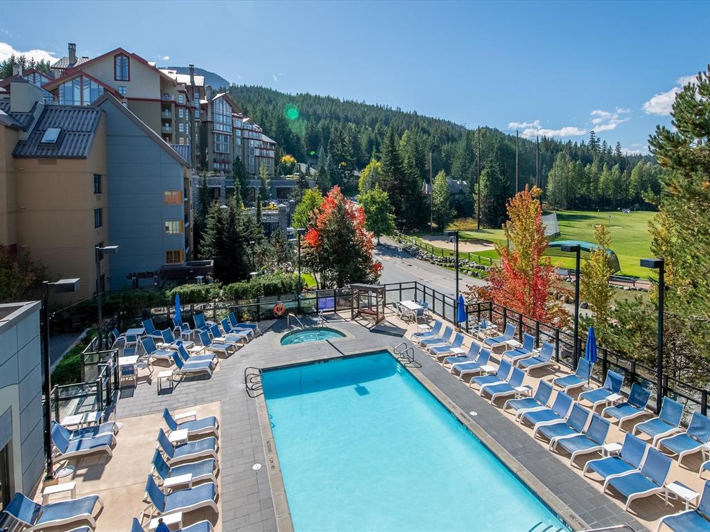 #428/430 – 4050 Whistler Way