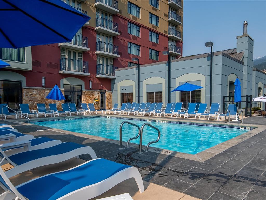 #428/430 – 4050 Whistler Way