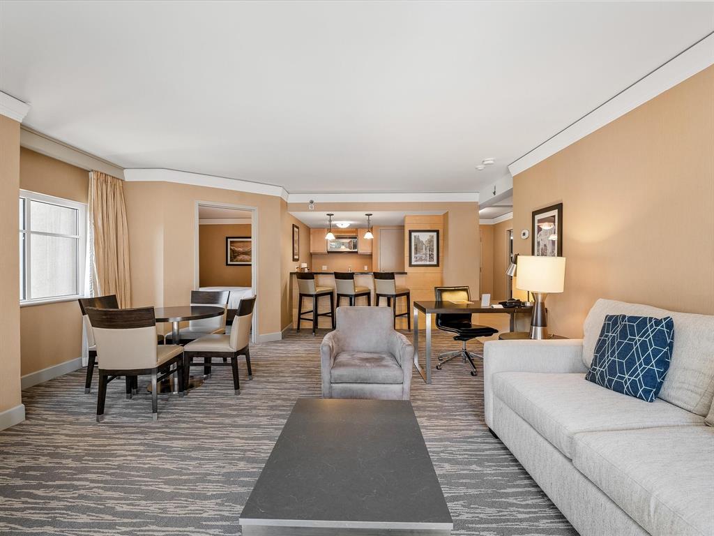 #428/430 – 4050 Whistler Way