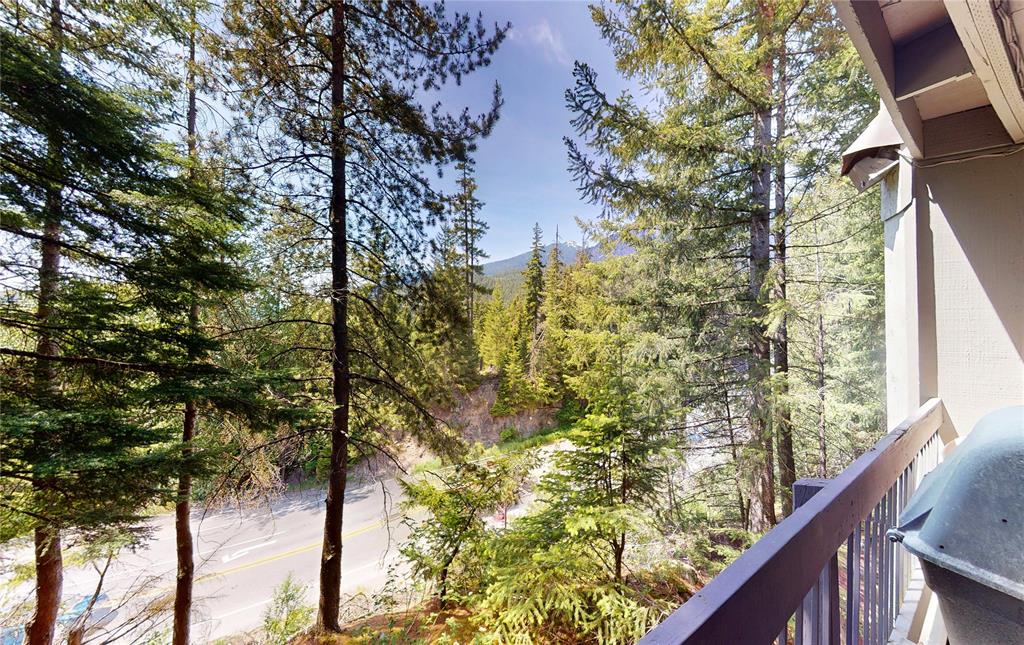 #211 – 2109 Whistler Road