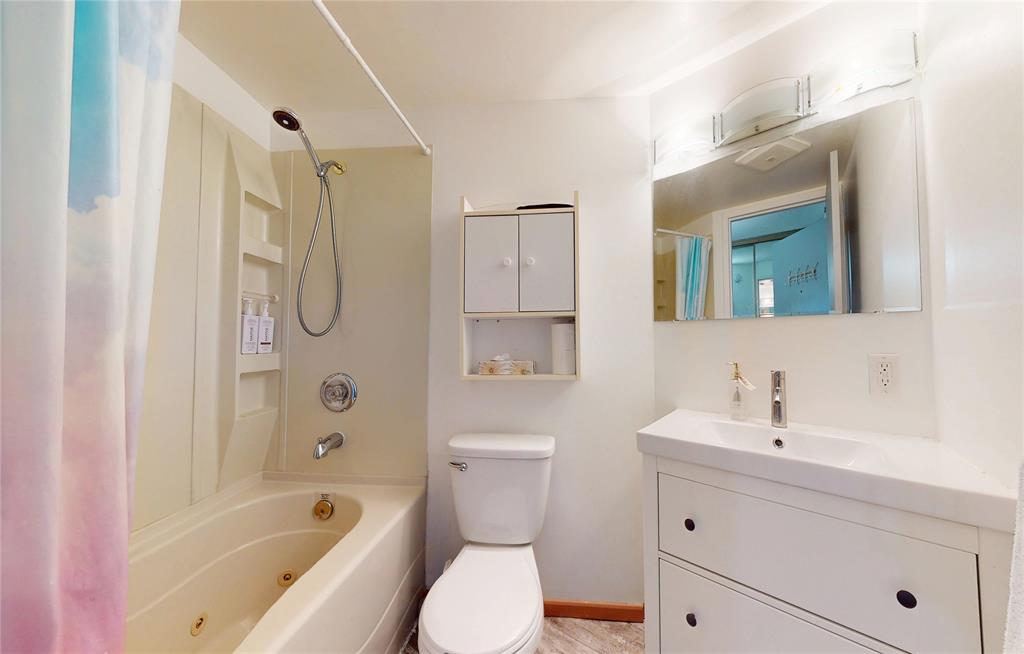 #211 – 2109 Whistler Road