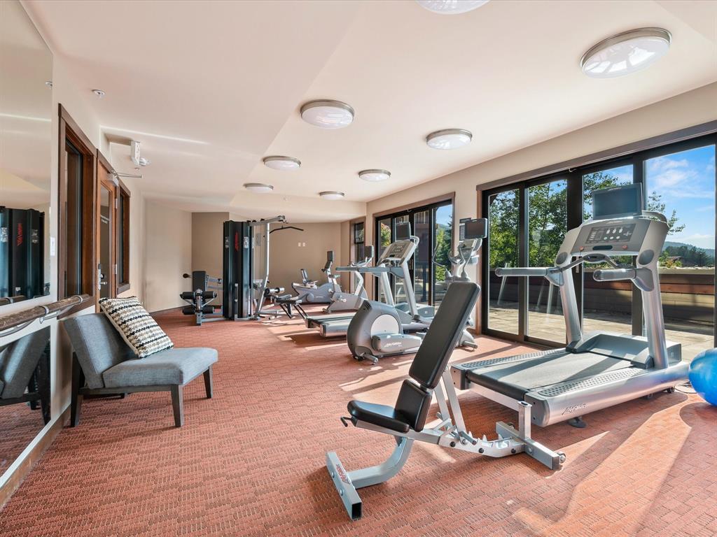 #114D – 2020 London Lane