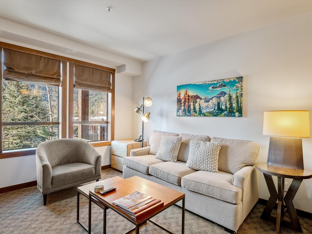 #114D – 2020 London Lane