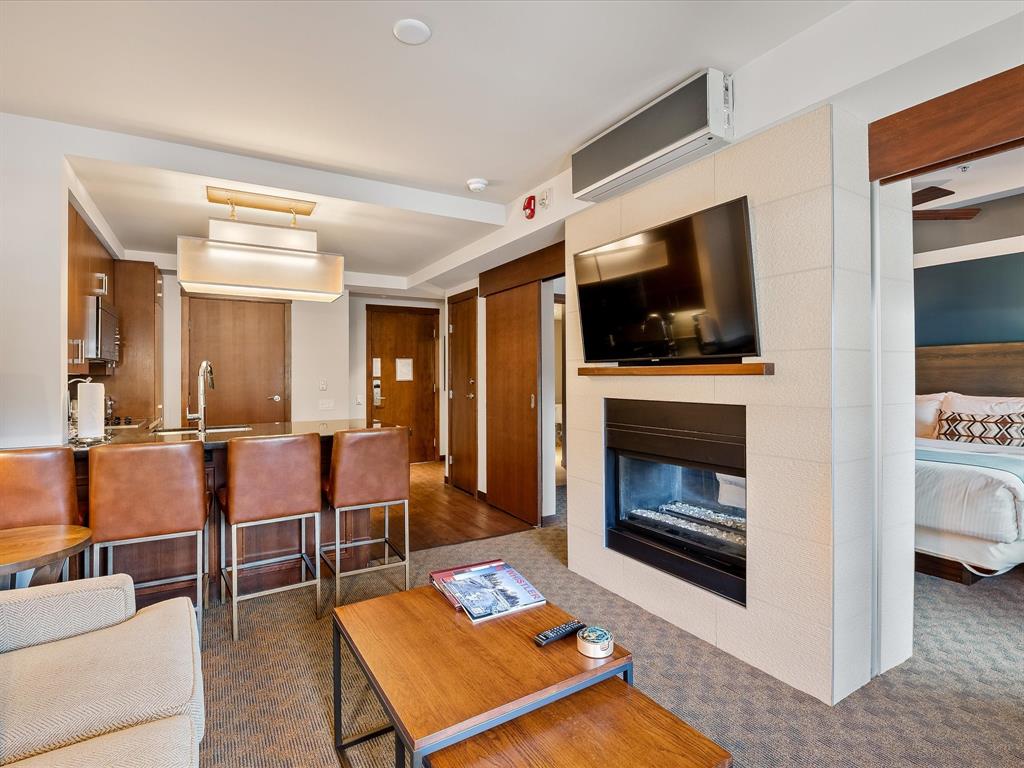 #114D – 2020 London Lane