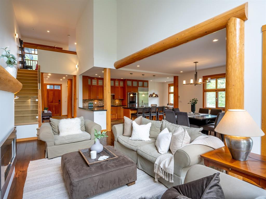 8398 Glen Abbey Lane