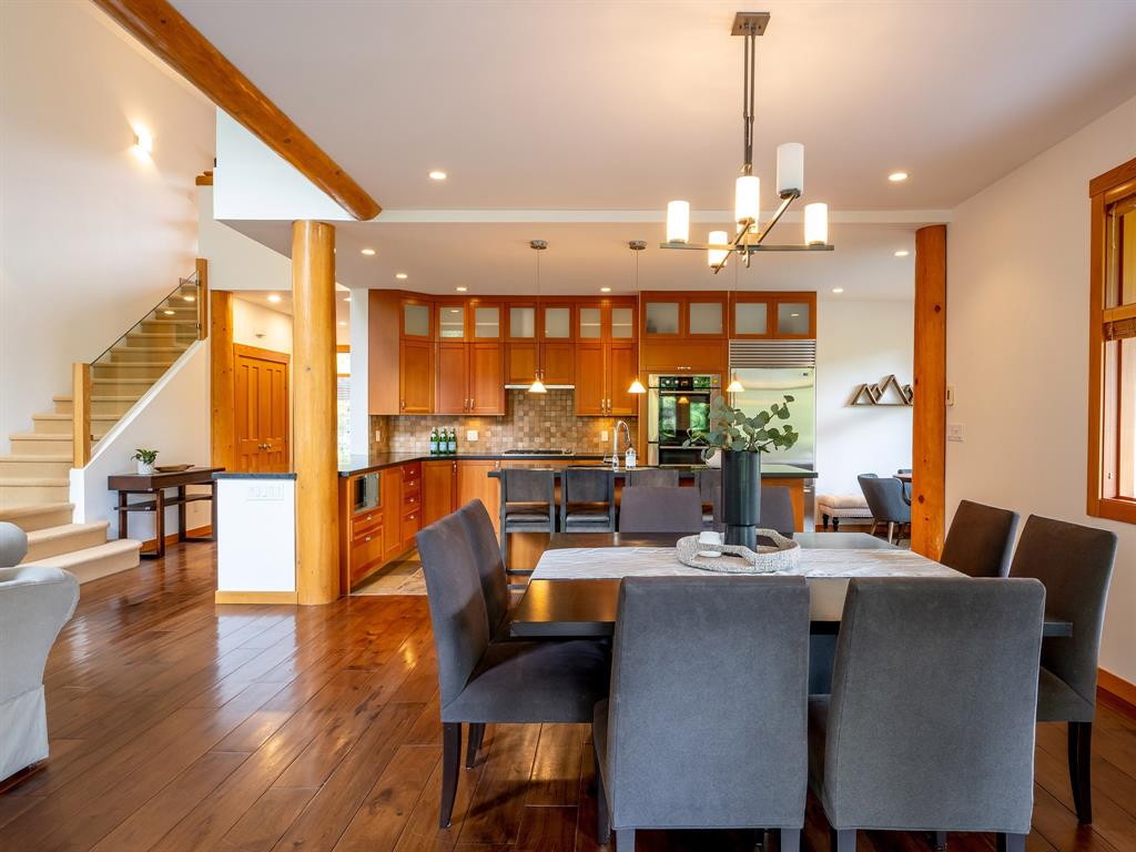 8398 Glen Abbey Lane