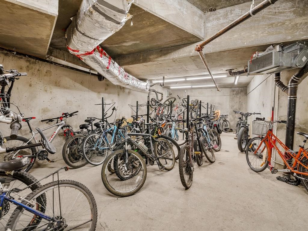 #511 – 4660 Blackcomb Way