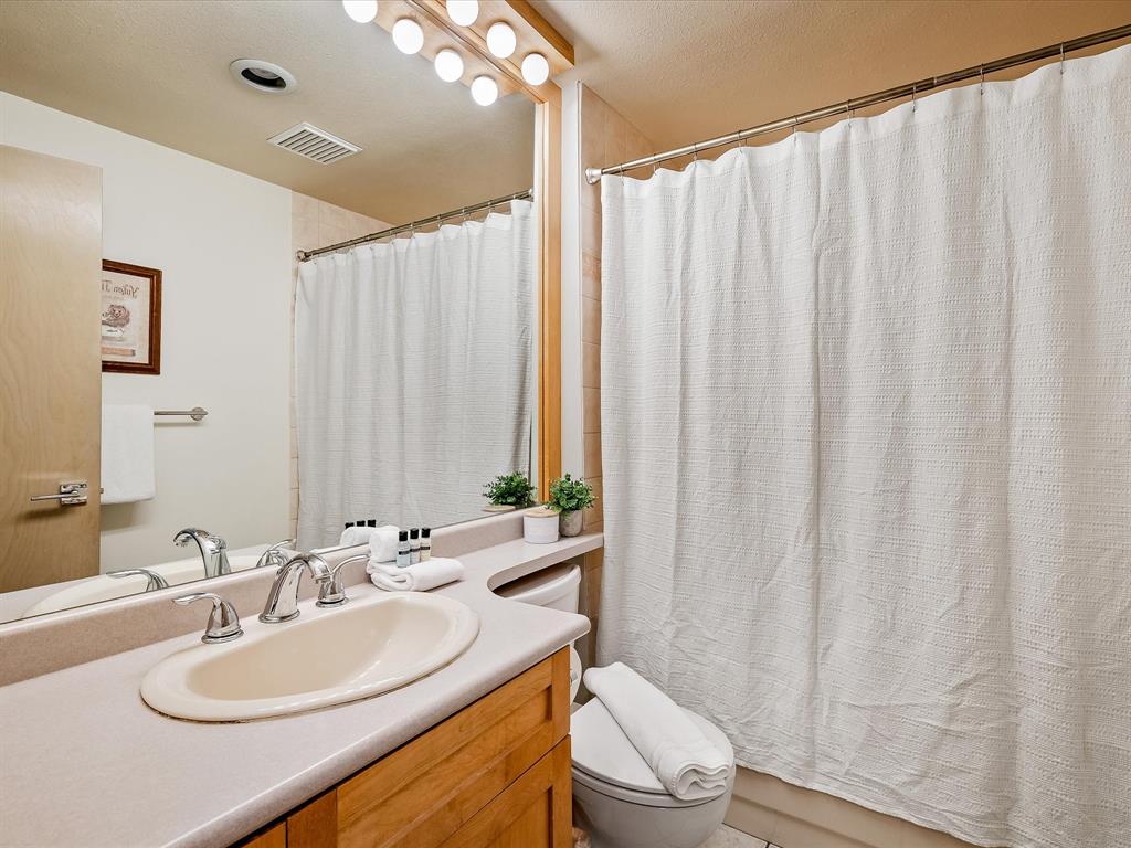 #229 – 4905 Spearhead Drive