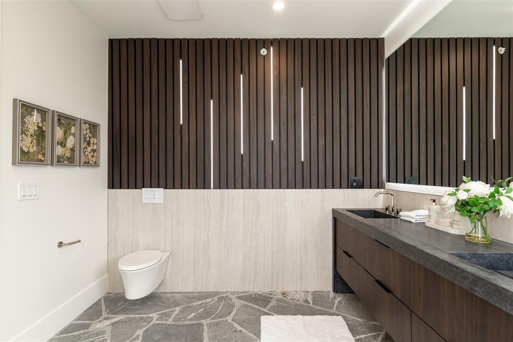 9361 Wedgemount Plateau Drive